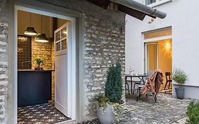 Villa Porcelaine
